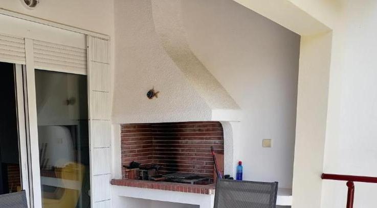 Beach N Fun Bbq Fireplace Saronida Buitenkant foto